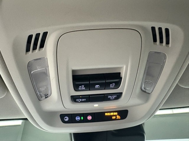 Used 2023 Buick Envision Essence w/ Sport Touring Package image 32