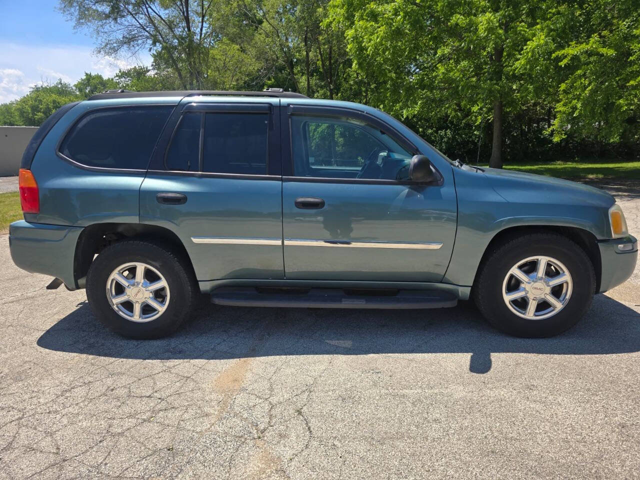 Used 2009 GMC Envoy SLE w/ Cargo Convenience Package AWD/4WD image 5