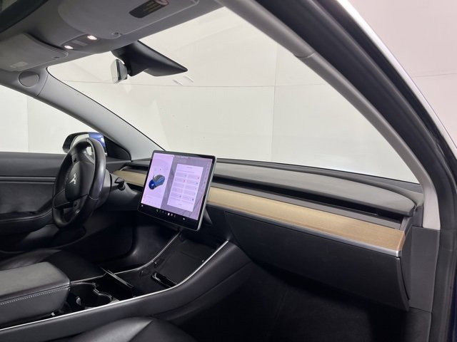 Used 2018 Tesla Model 3 image 20
