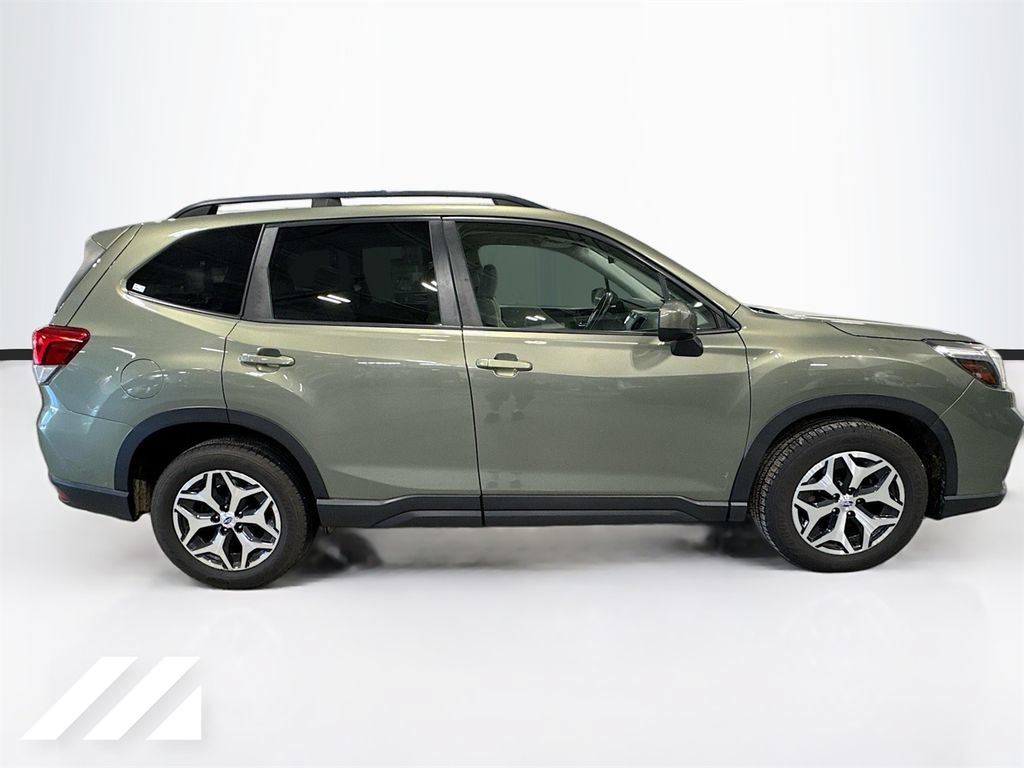 Used 2019 Subaru Forester Premium w/ Popular Package #1 AWD/4WD image 4