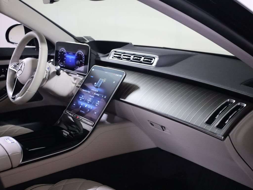 Certified 2023 Mercedes-Benz S 580e 4MATIC Sedan image 64