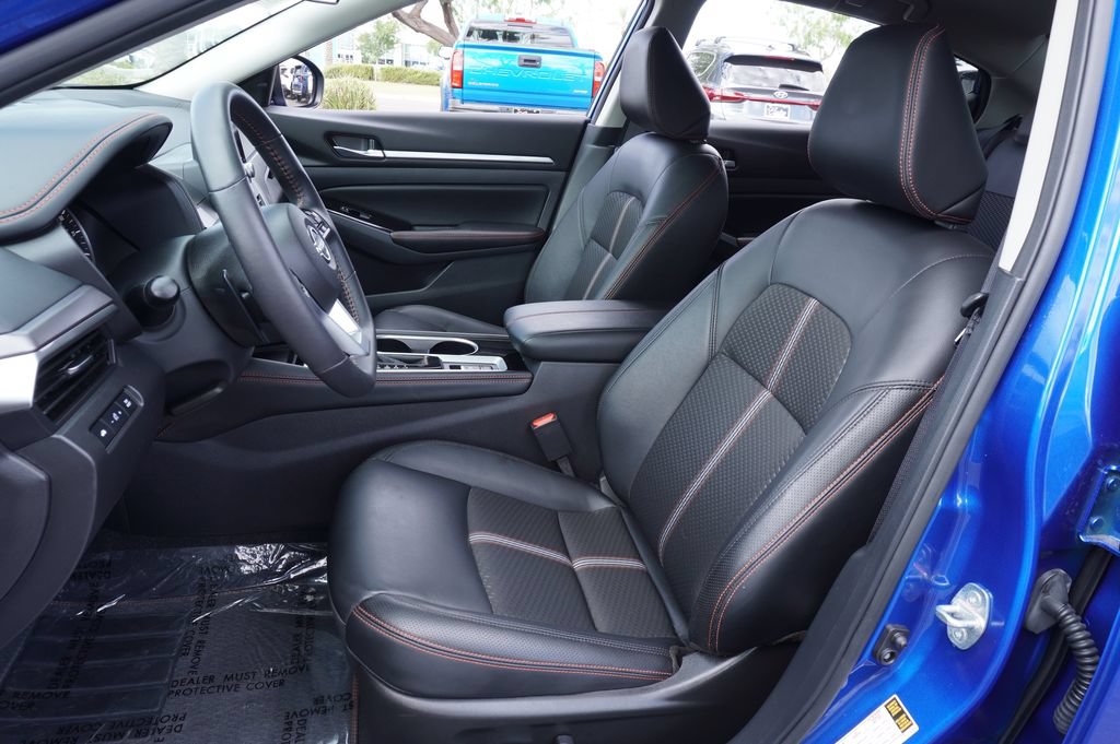 Certified 2025 Nissan Altima 2.5 SR AWD/4WD image 13