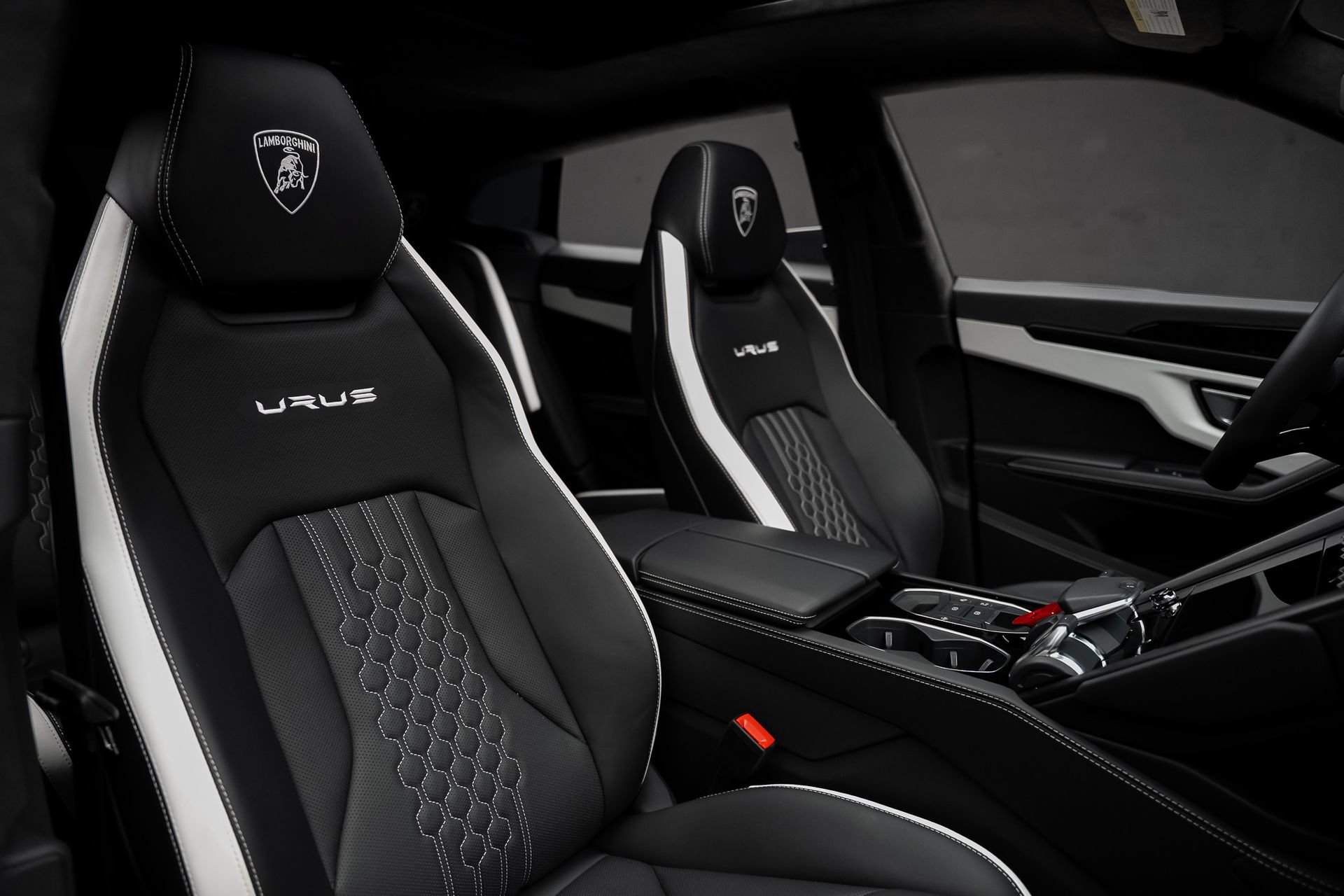 Used 2024 Lamborghini Urus S AWD/4WD image 64