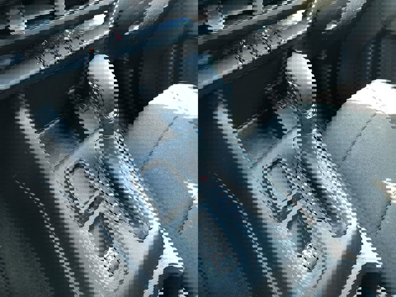 Used 2024 Chevrolet Colorado W/T image 18