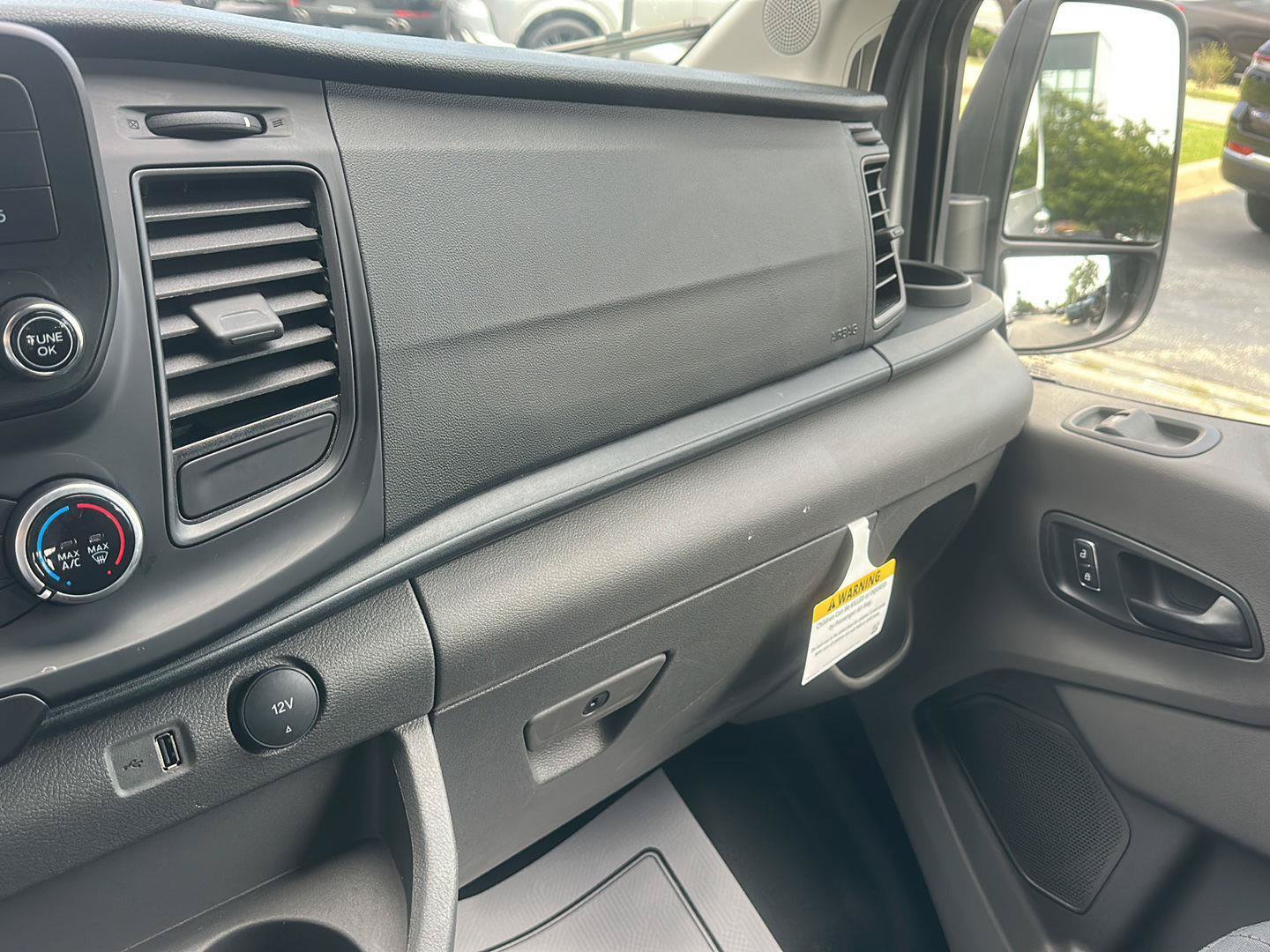 Used 2025 Ford Transit 250 Low Roof w/ Exterior Upgrade Package RWD image 31