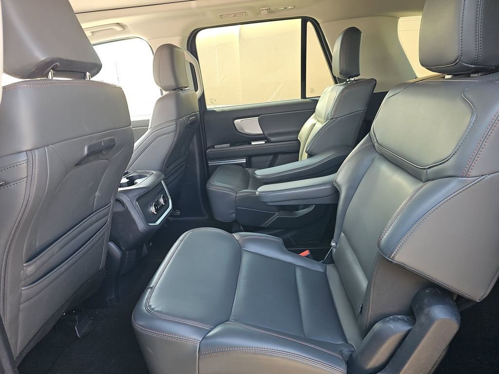 Used 2025 Ford Expedition Max Active image 16