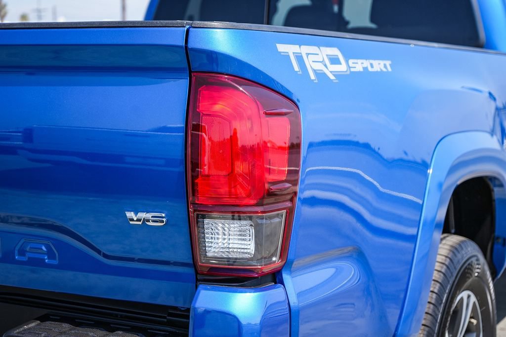 Used 2018 Toyota Tacoma TRD Sport RWD image 10