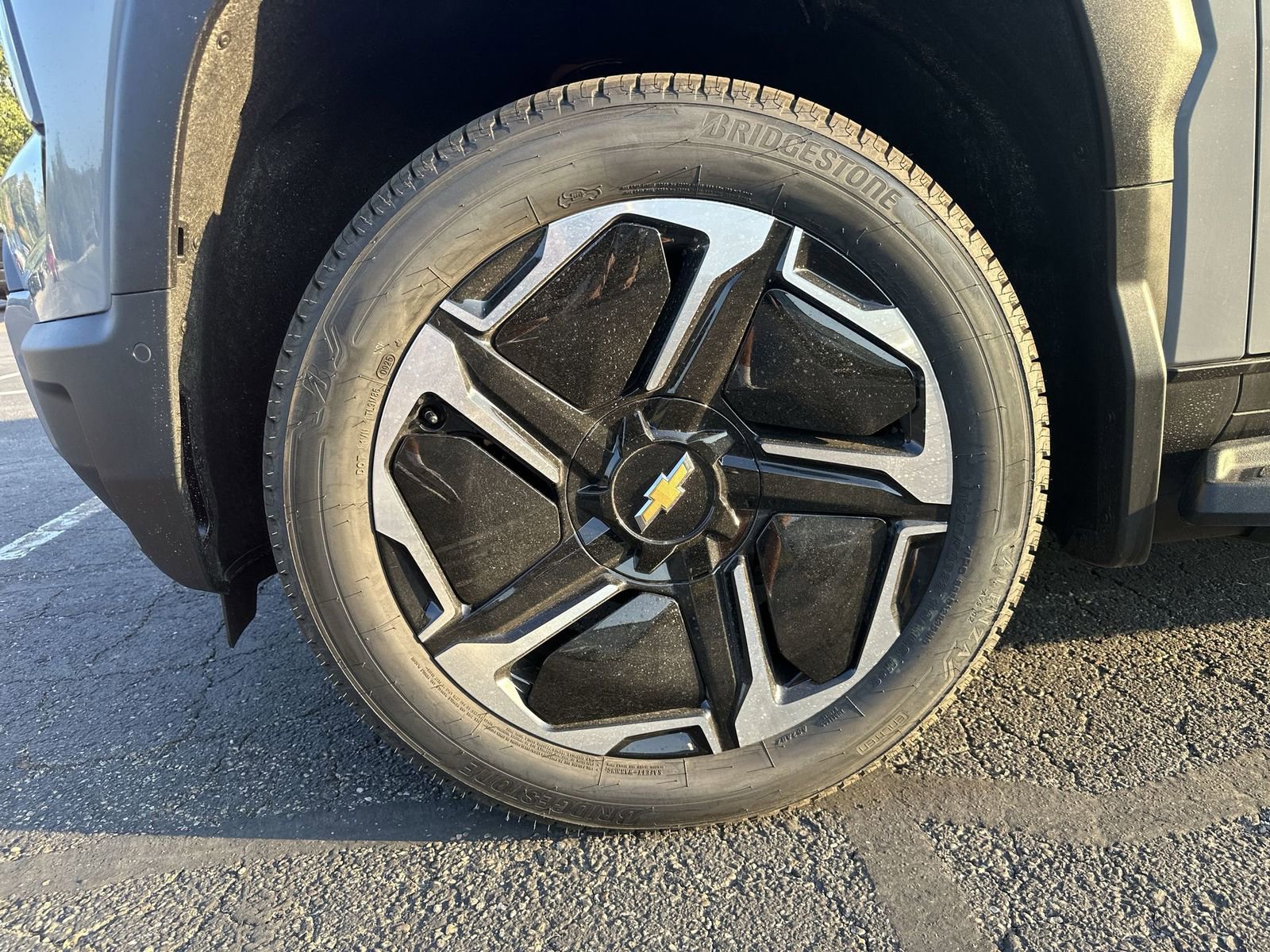 New 2026 Chevrolet Silverado EV LT image 26