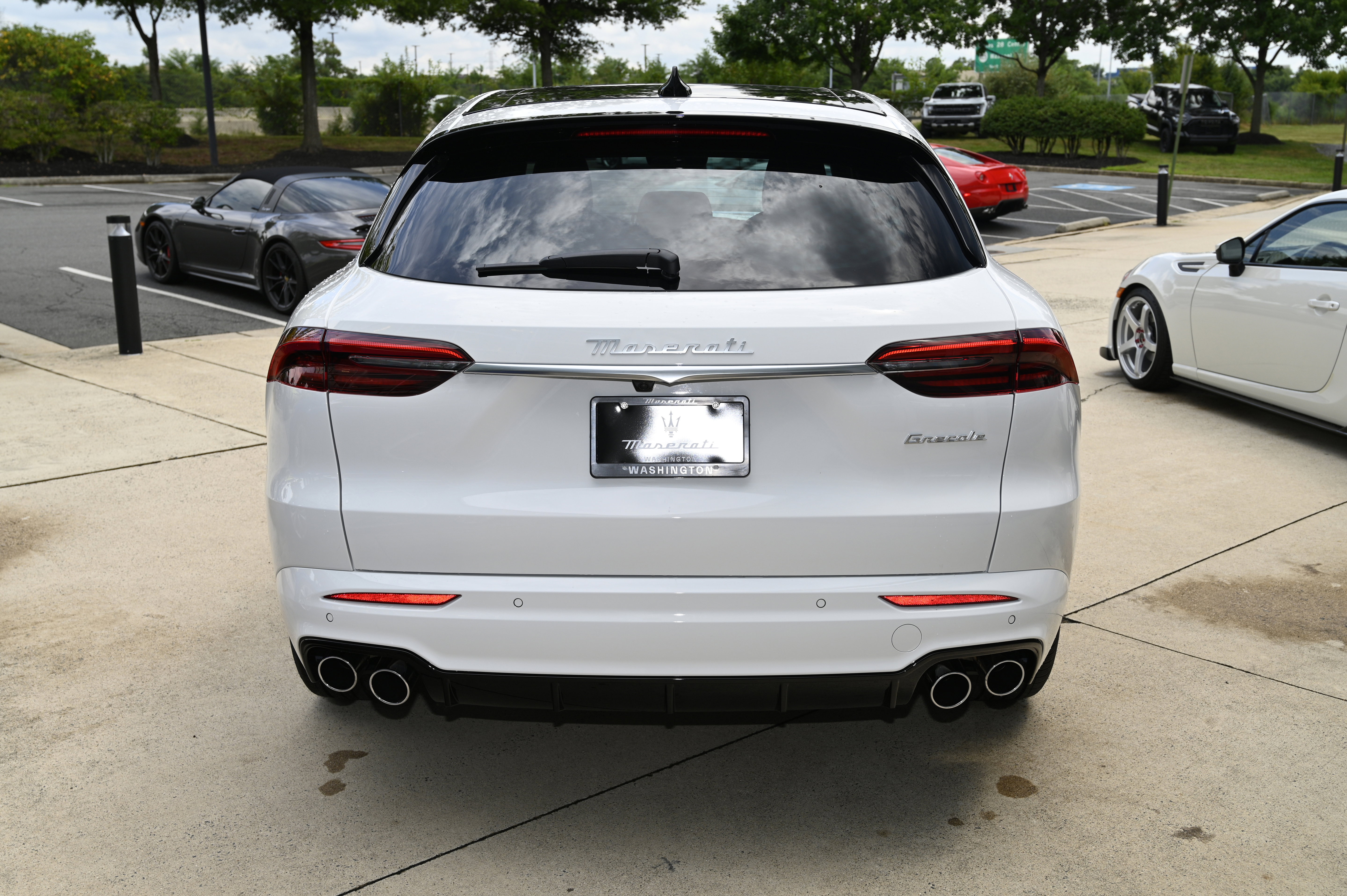 New 2025 Maserati Grecale GT image 6