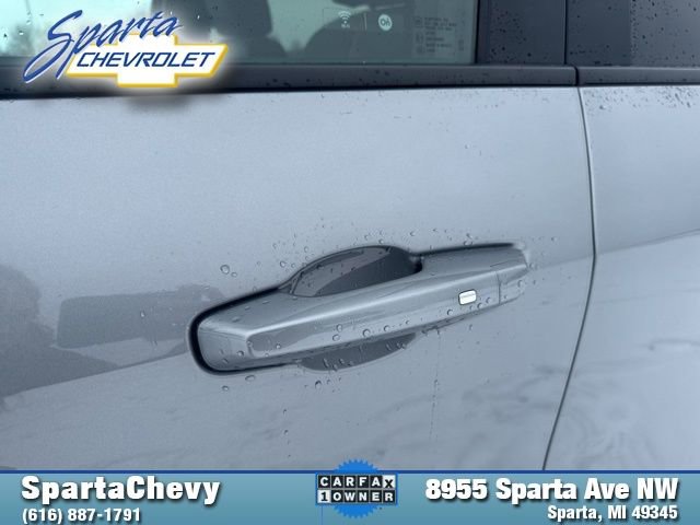 Used 2024 Chevrolet Traverse RS w/ LPO, Floor Liner Package image 10