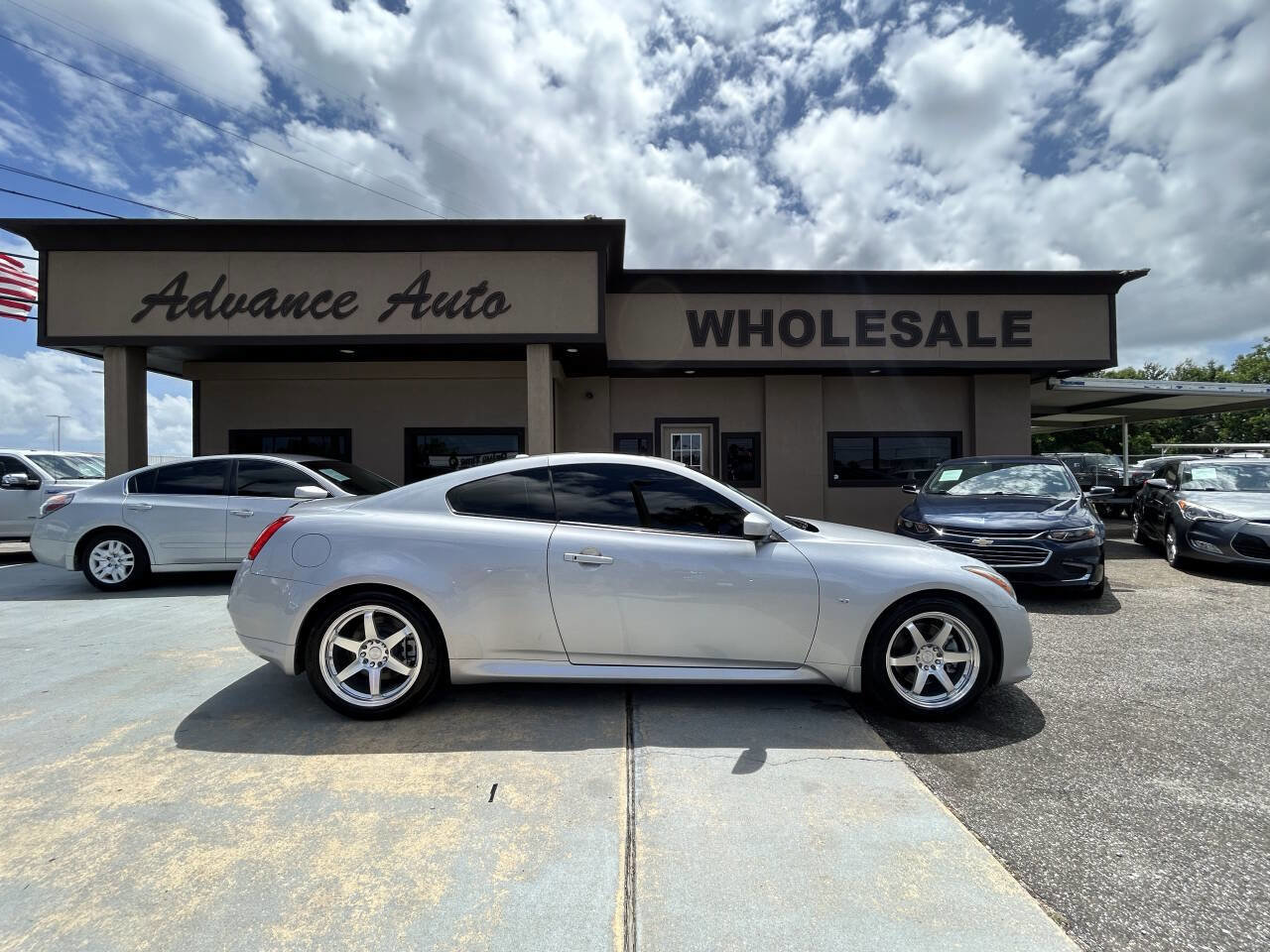 Used 2014 INFINITI Q60 Journey w/ Premium Package