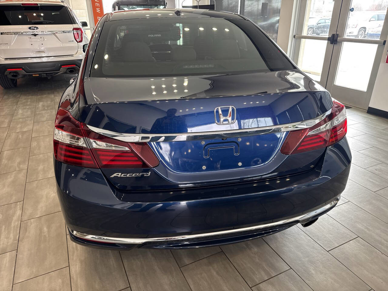 Used 2017 Honda Accord EX-L image 15