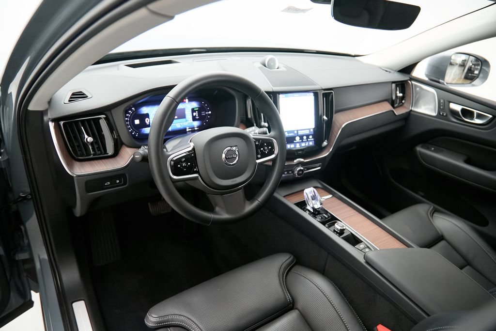 Certified 2023 Volvo XC60 T8 Ultimate w/ Climate Package AWD/4WD image 12