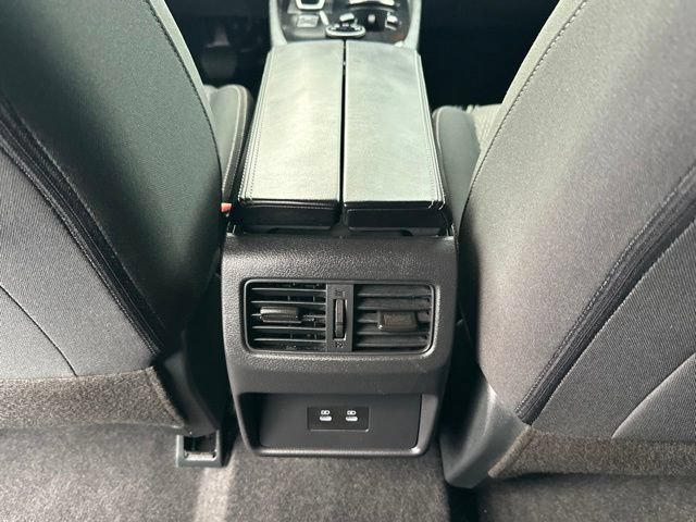 Used 2026 Nissan Rogue SV AWD/4WD image 29