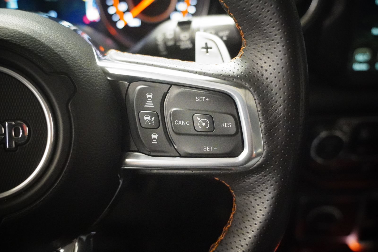 Used 2023 Jeep Wrangler Unlimited Rubicon 392 w/ Xtreme Recon 35" Tire Package AWD/4WD image 17