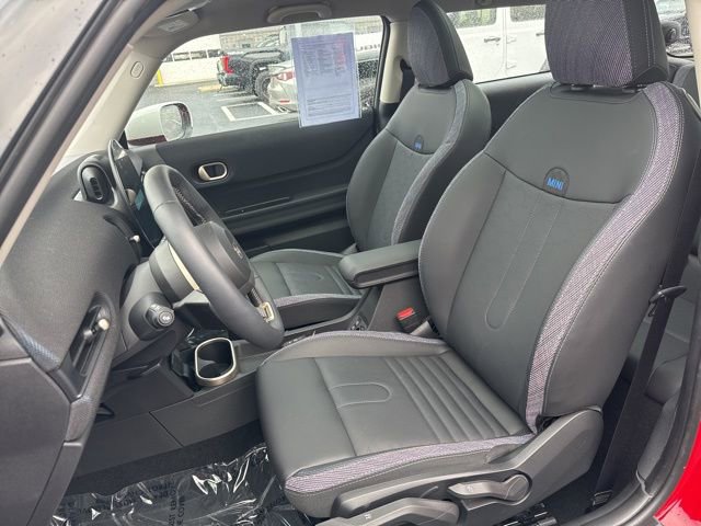 Used 2025 MINI Cooper 2-Door Hardtop image 12
