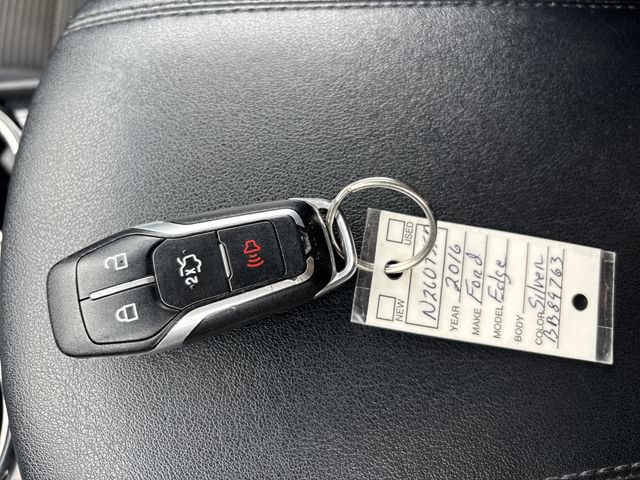 Used 2016 Ford Edge SEL AWD/4WD image 17