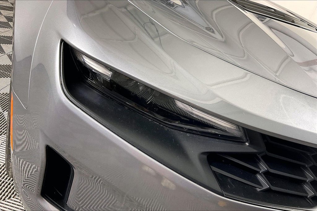 Used 2021 Chevrolet Camaro LT RWD image 39