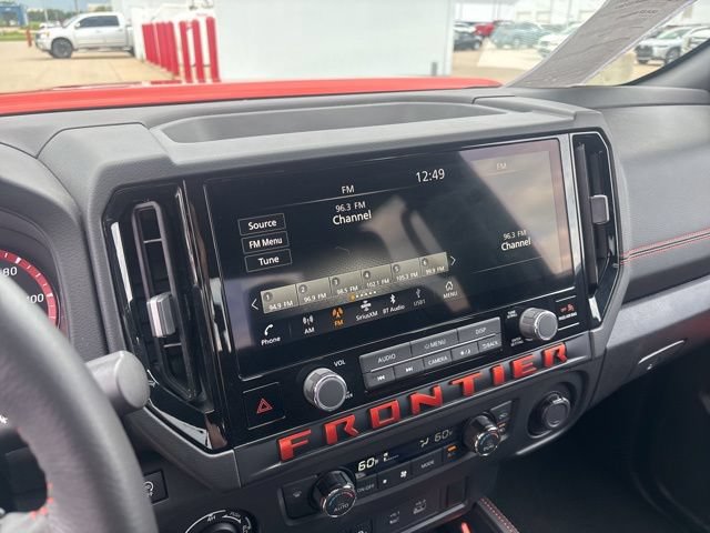 Used 2025 Nissan Frontier PRO-4X AWD/4WD image 17