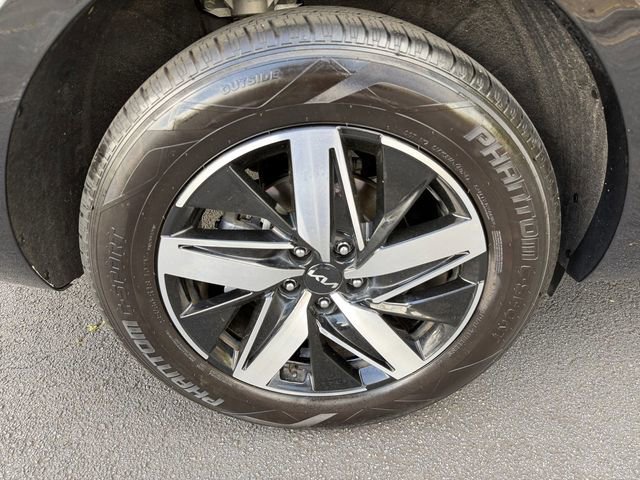 Certified 2023 Kia Sorento S w/ Panoramic Sunroof Package FWD image 51