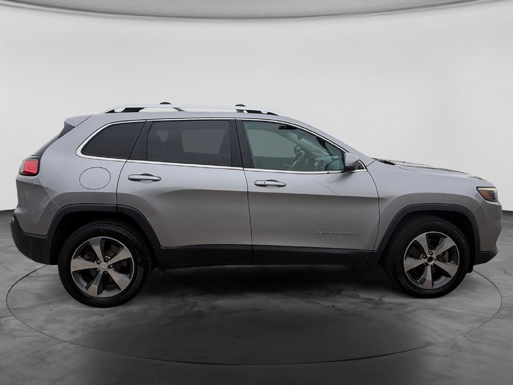 Used 2019 Jeep Cherokee Limited AWD/4WD image 10