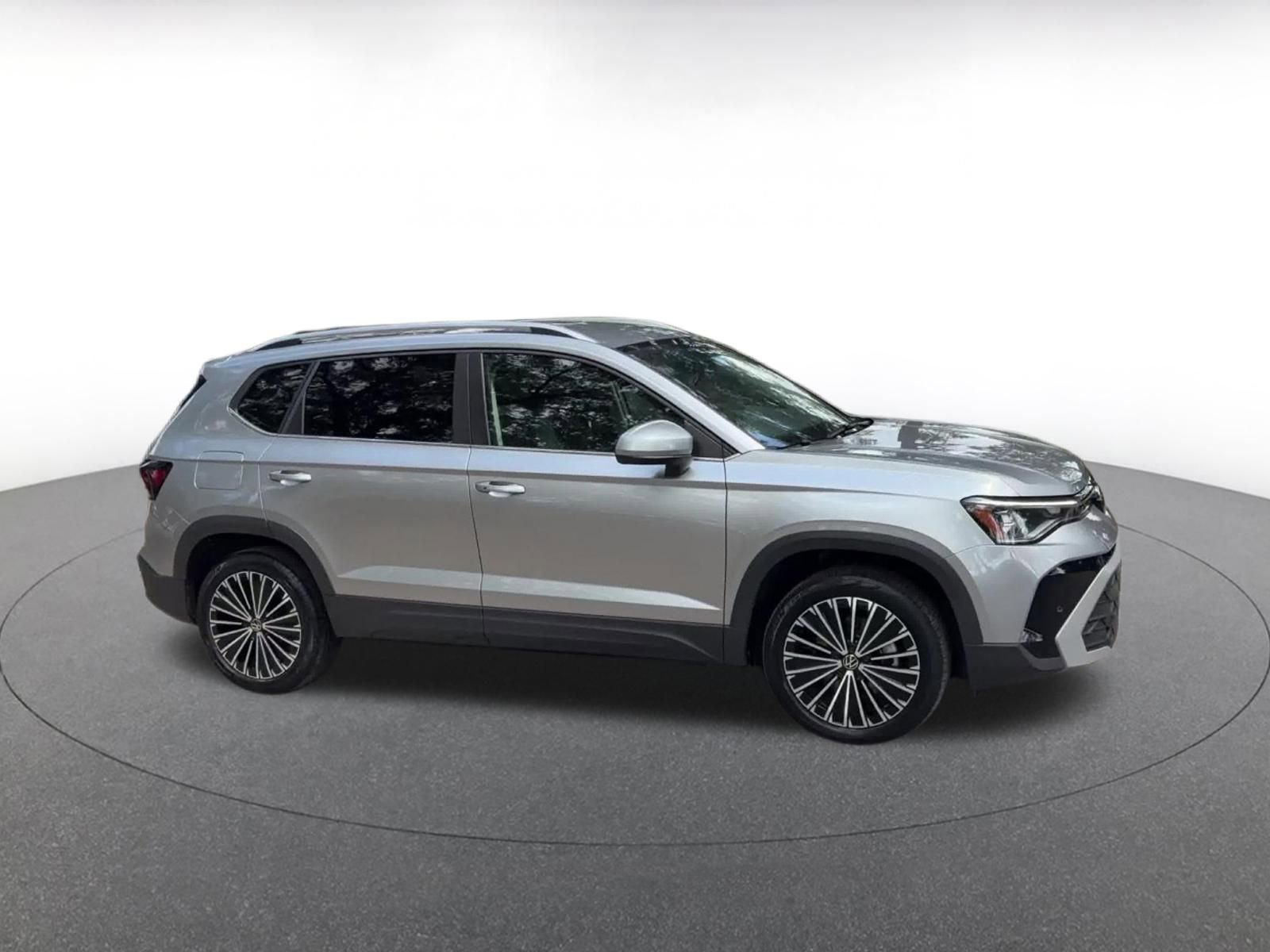 Used 2025 Volkswagen Taos SE FWD video 2