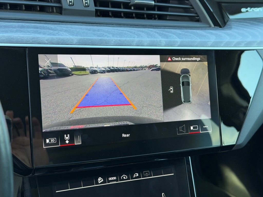 Certified 2022 Audi e-tron Premium w/ Convenience Plus Package image 30