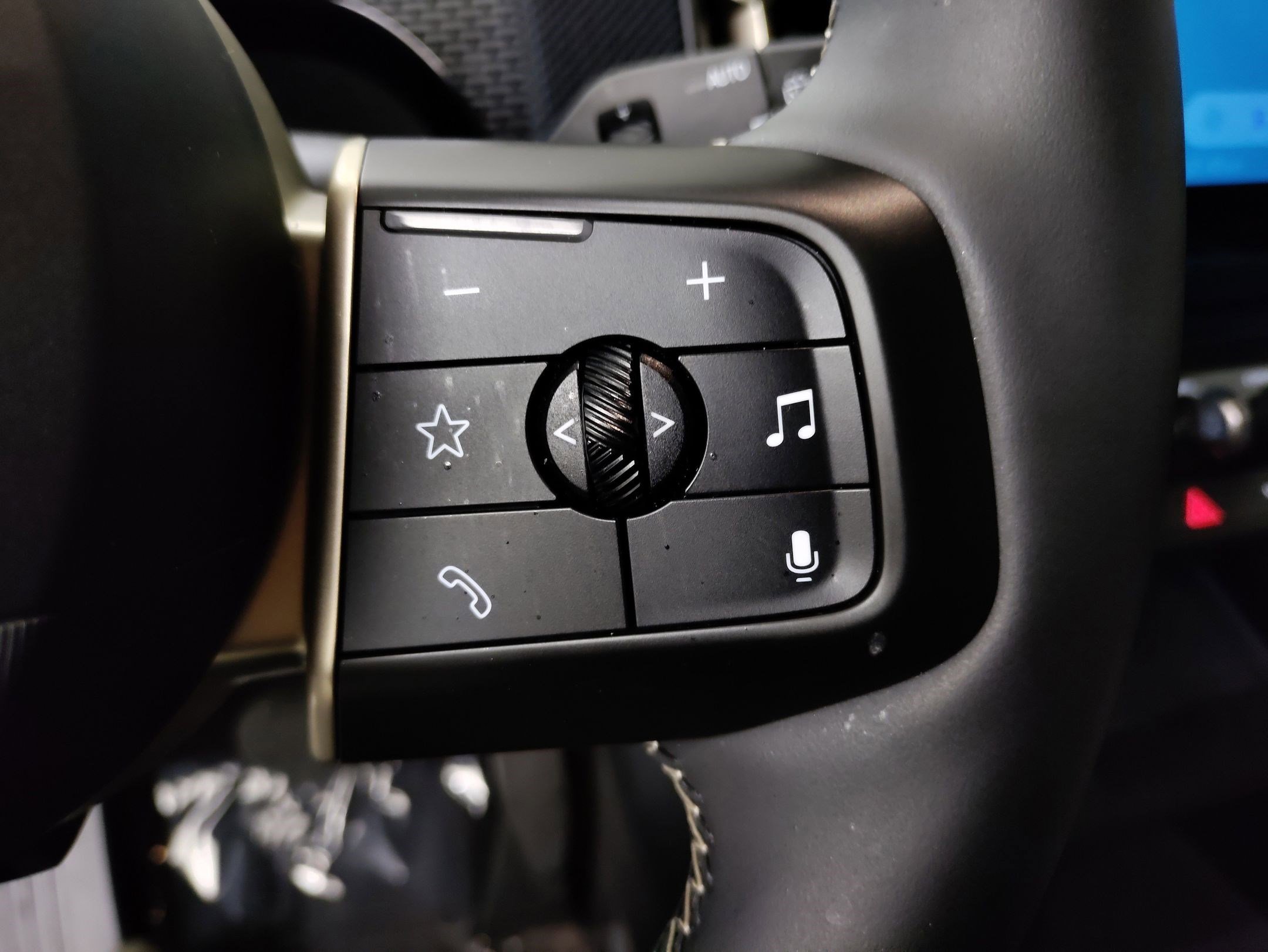 Used 2025 MINI Cooper Countryman S w/ Comfort Package Max image 16