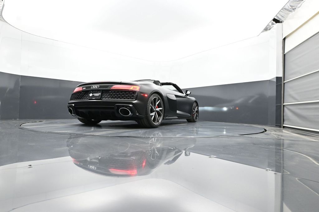 Used 2021 Audi R8 V10 w/ Premium Package image 49