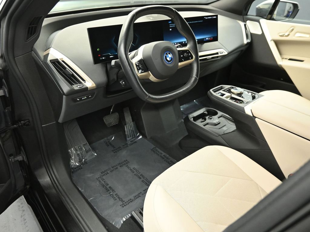 Used 2024 BMW iX M60 AWD/4WD image 9