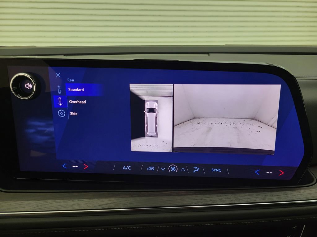 New 2026 Chevrolet Suburban LS image 10