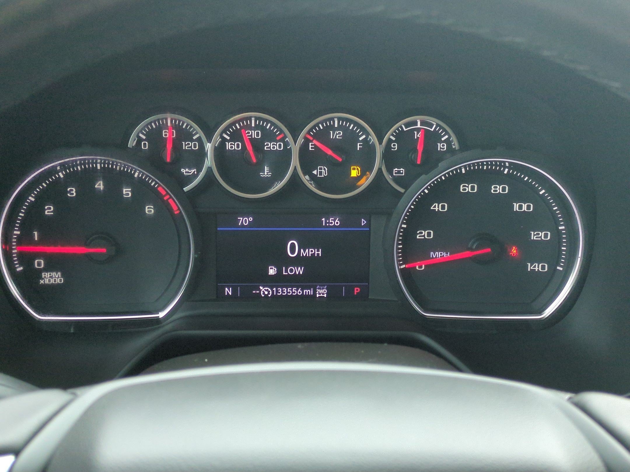 Used 2021 Chevrolet Suburban LT AWD/4WD image 17