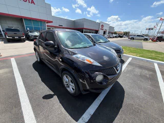 Used 2014 Nissan Juke S FWD video 2