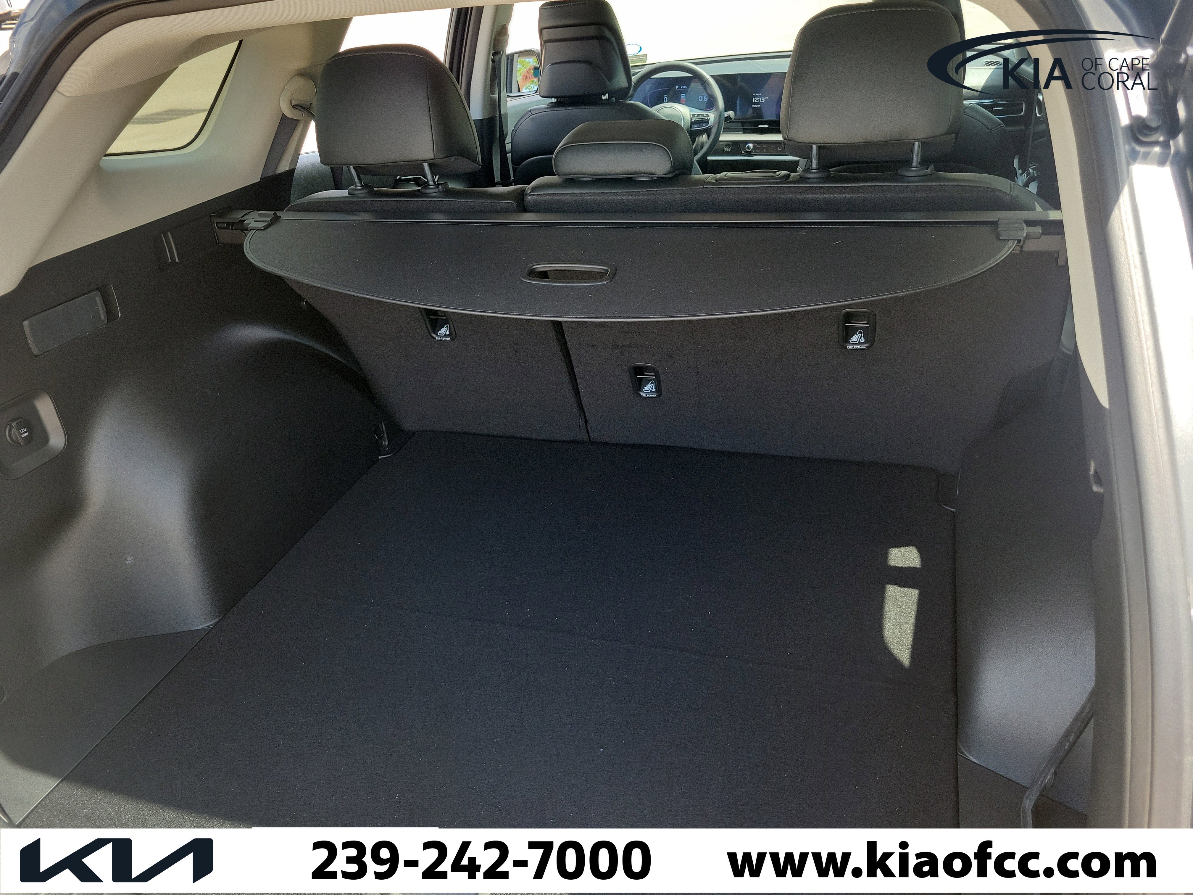 Certified 2024 Kia Sportage EX FWD image 8