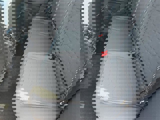 New 2025 Volkswagen Taos SE image 11