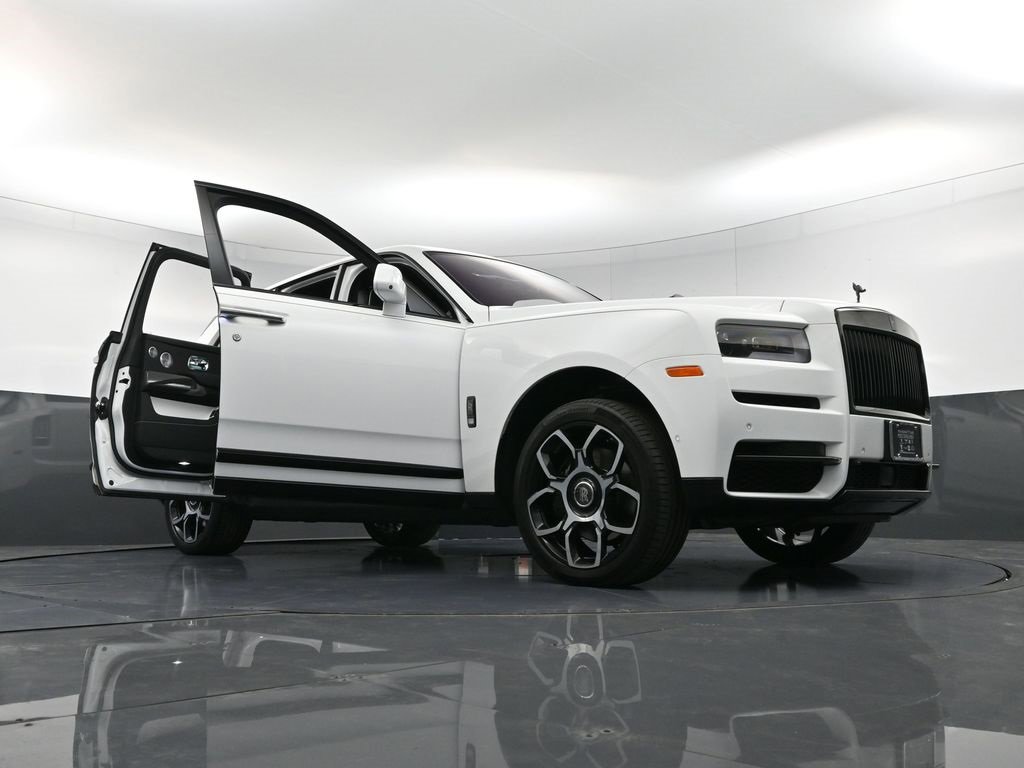 Certified 2021 Rolls-Royce Cullinan Black Badge image 43