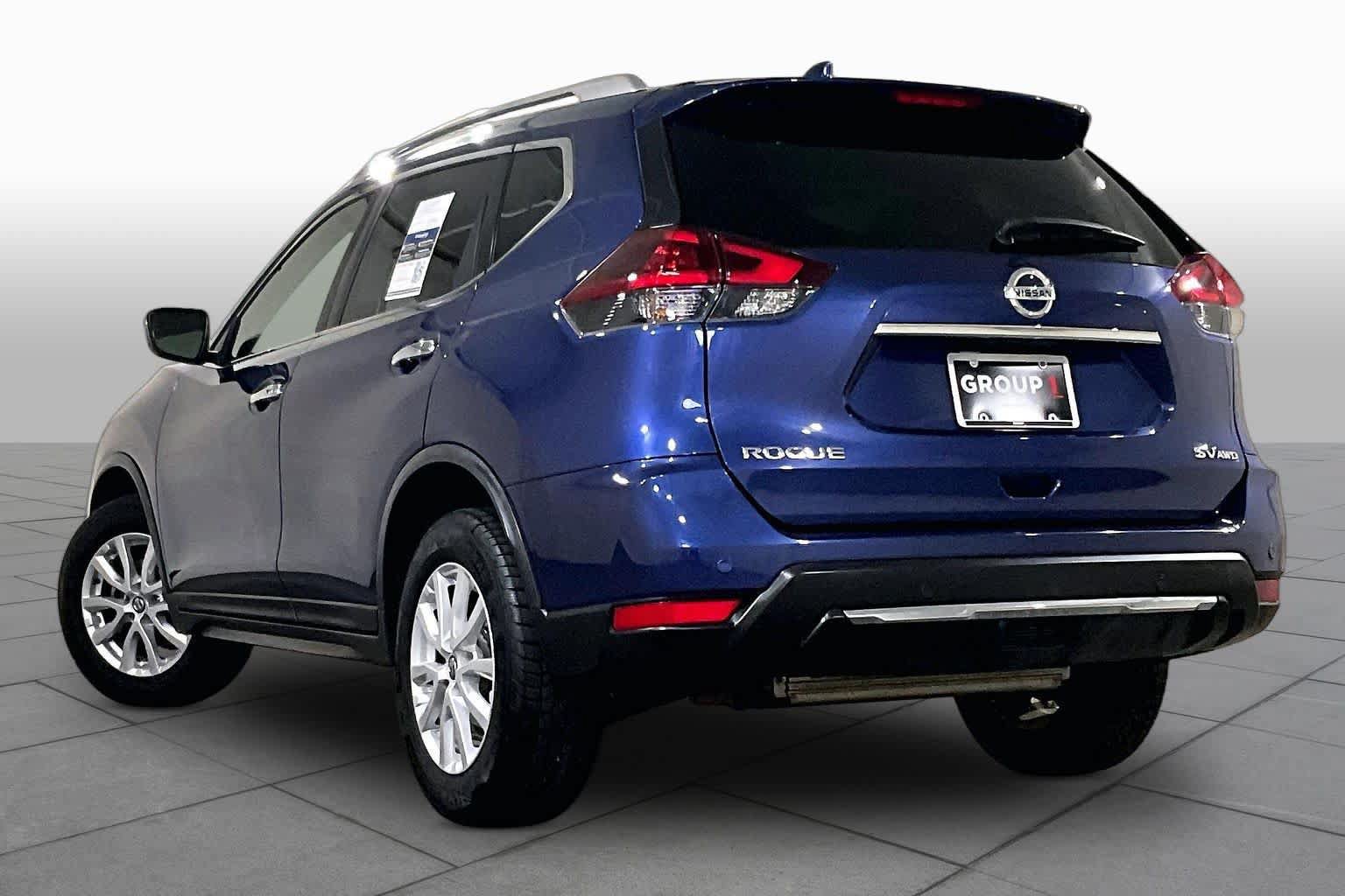 Used 2020 Nissan Rogue SV AWD/4WD image 11