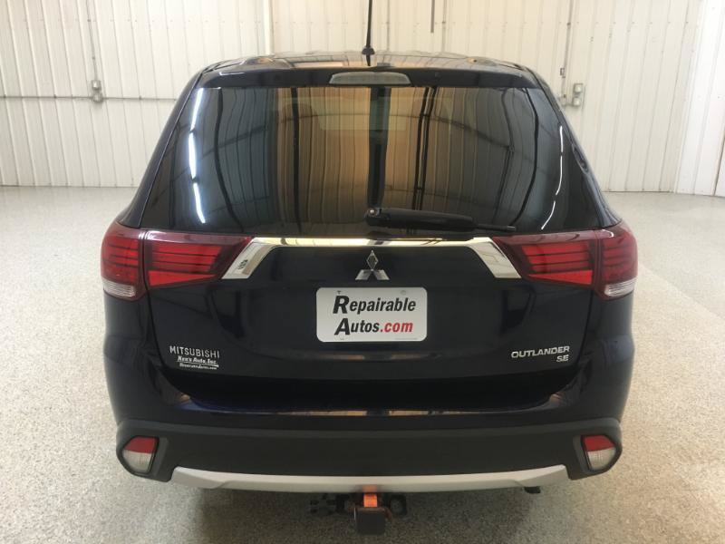 Used 2016 Mitsubishi Outlander SE AWD/4WD image 8