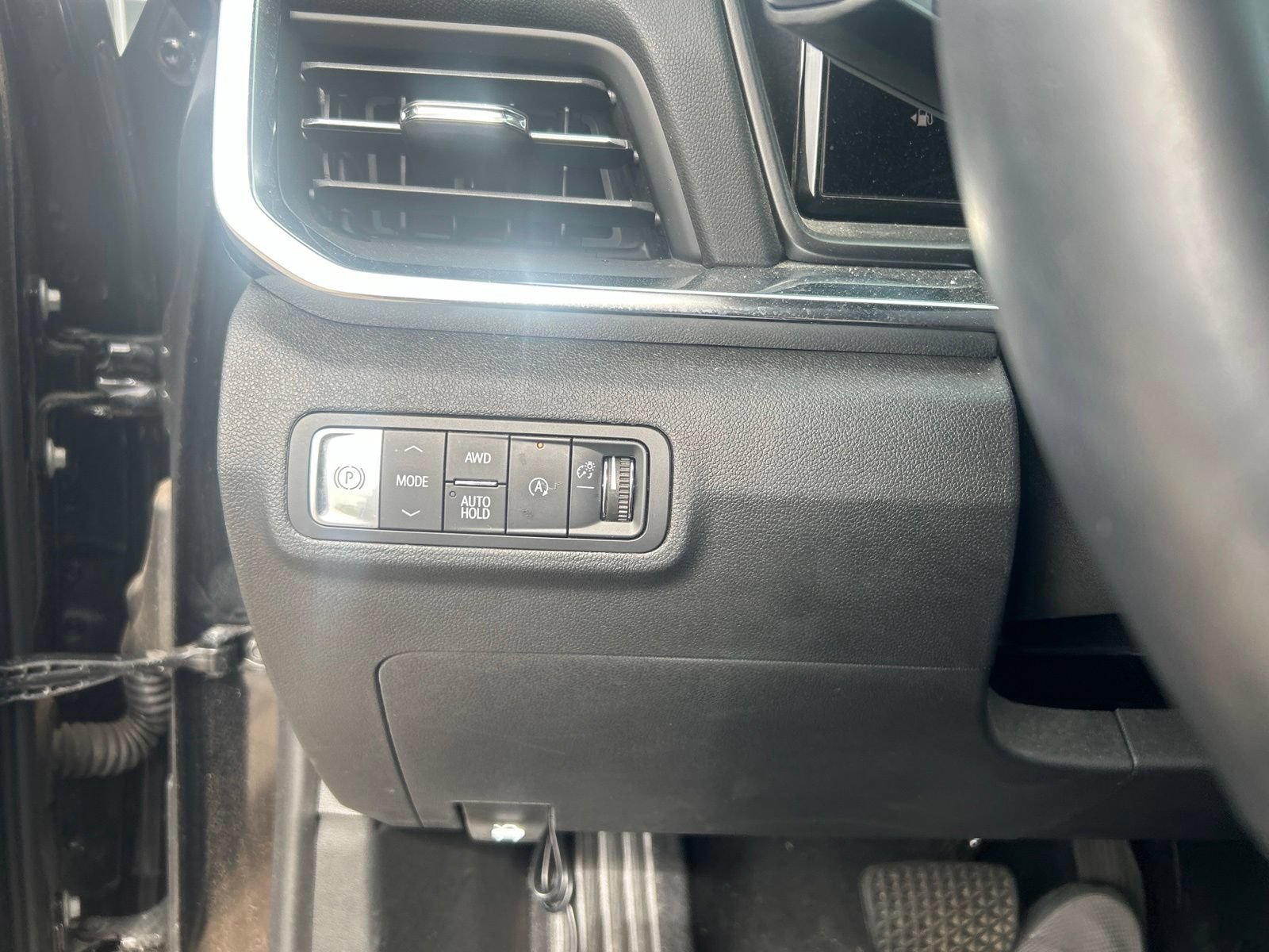 Used 2025 GMC Terrain Elevation w/ Elevation Premium Package AWD/4WD video 3