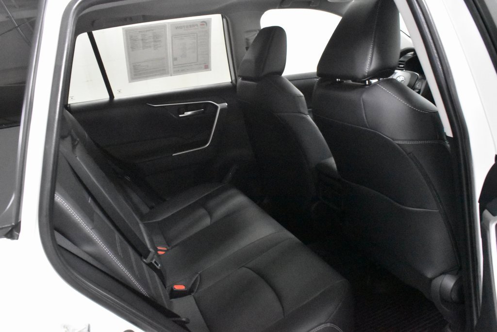 Used 2024 Toyota RAV4 XLE Premium image 17