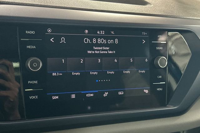 Certified 2023 Volkswagen Taos SE w/ Panoramic Sunroof Package FWD image 23