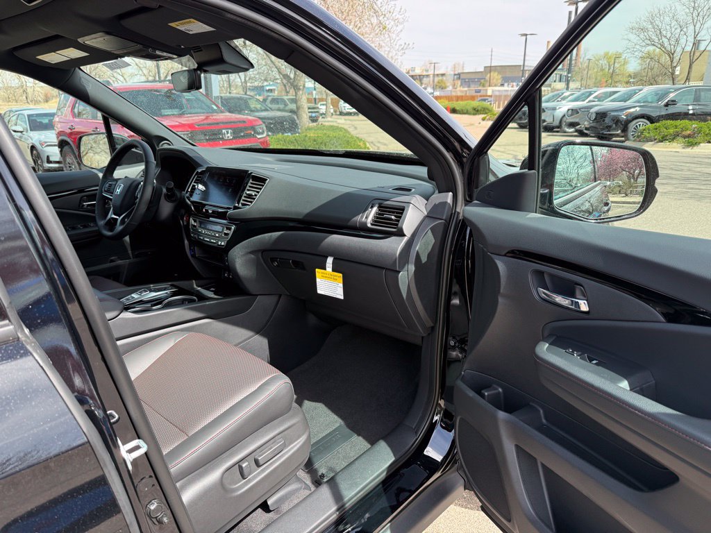 New 2026 Honda Ridgeline Black Edition image 18