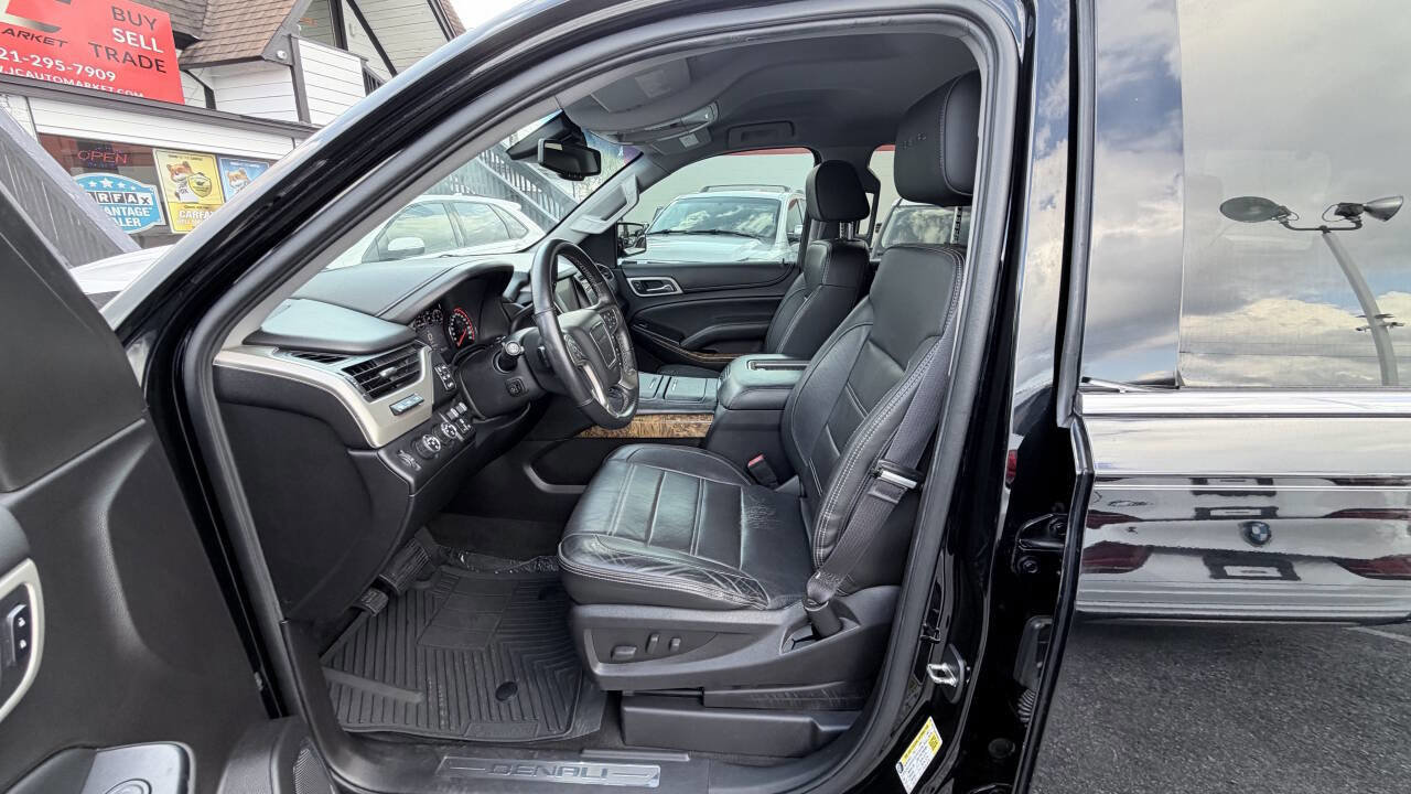 Used 2015 GMC Yukon Denali w/ Premium Package AWD/4WD image 11