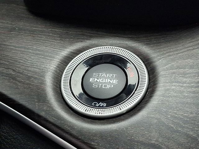 Used 2023 Jeep Grand Cherokee L Limited image 24