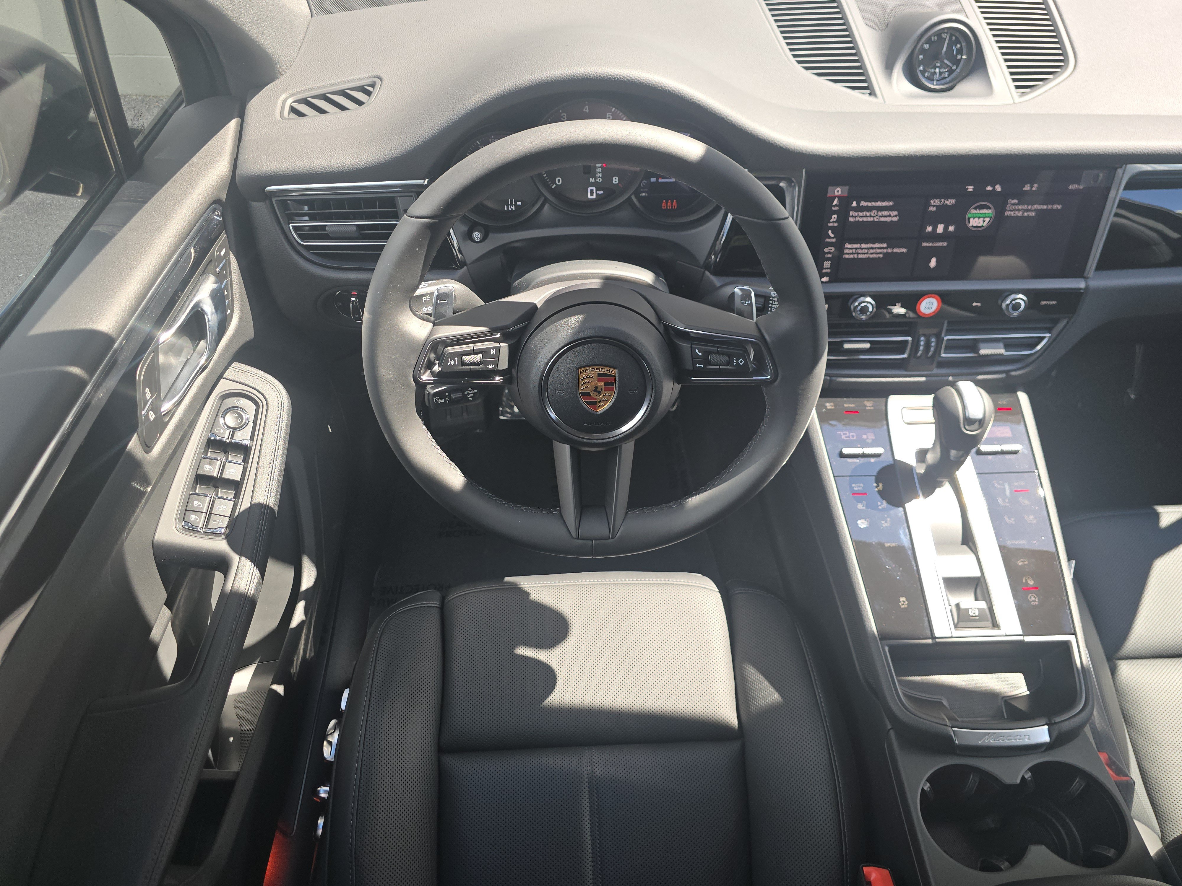 New 2026 Porsche Macan AWD/4WD image 24