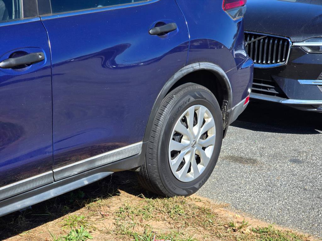 Used 2018 Nissan Rogue S FWD image 15