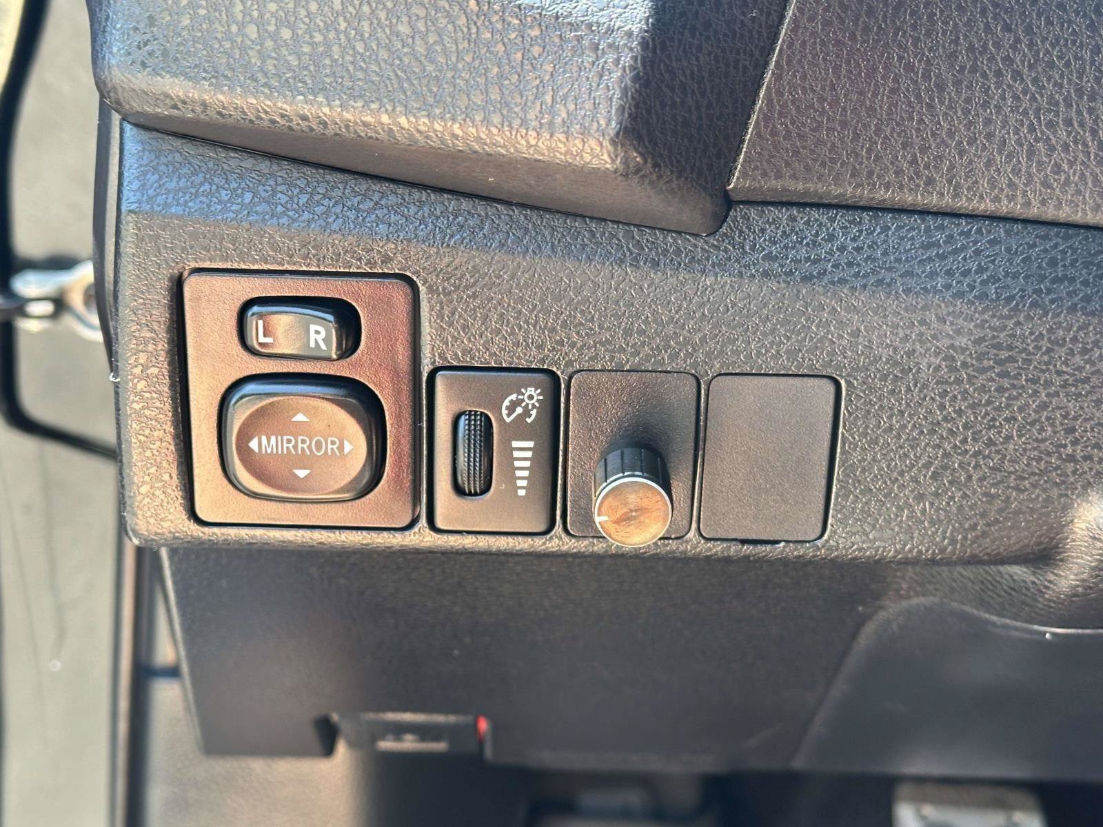 Used 2015 Toyota Corolla S FWD image 20