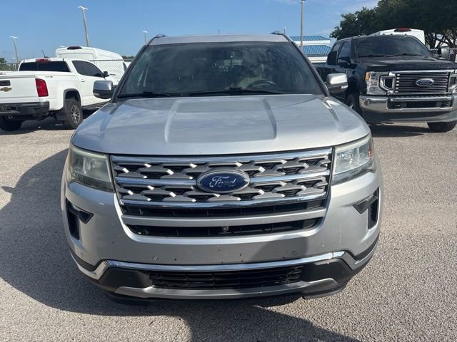 Used 2018 Ford Explorer Limited w/ Equipment Group 301A FWD image 2