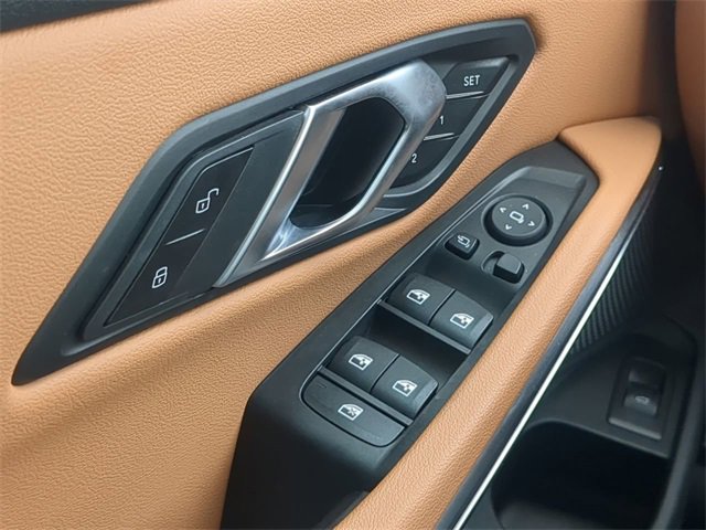 Used 2025 BMW 330i Sedan image 27