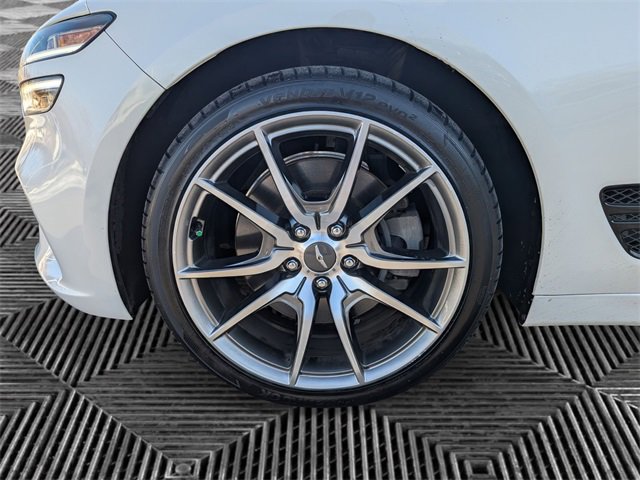 Used 2022 Genesis G70 3.3T image 9